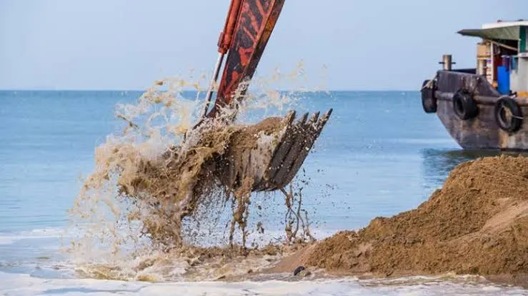 Singapura-curi-pasir-laut-di-Batam